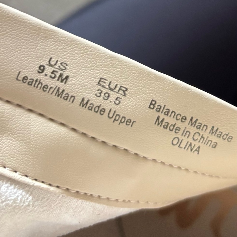 Retro ‘60s style Sam Edelman Cream and Tan Ankle Booties Pointed Toe- Size 9.5 - Picture 6 of 6